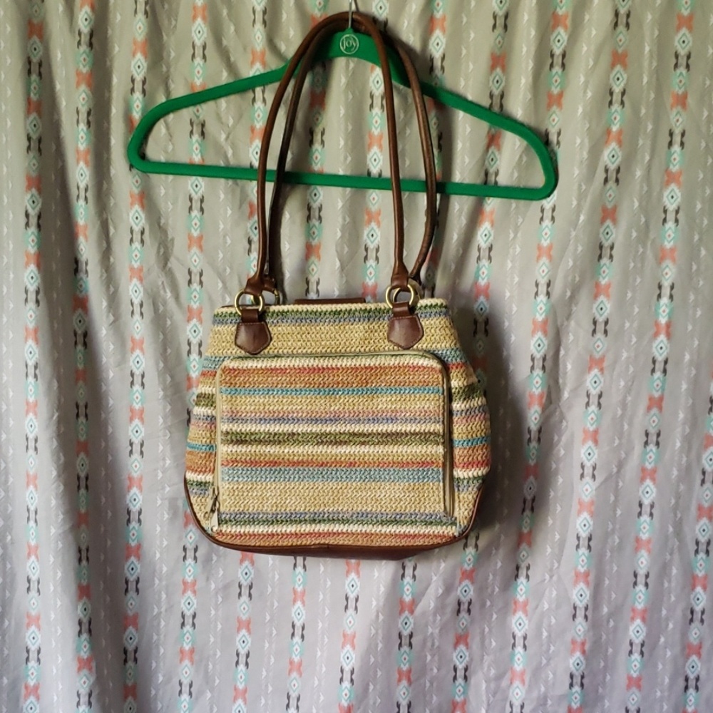 Medium size Rosetti straw organizer handbag.